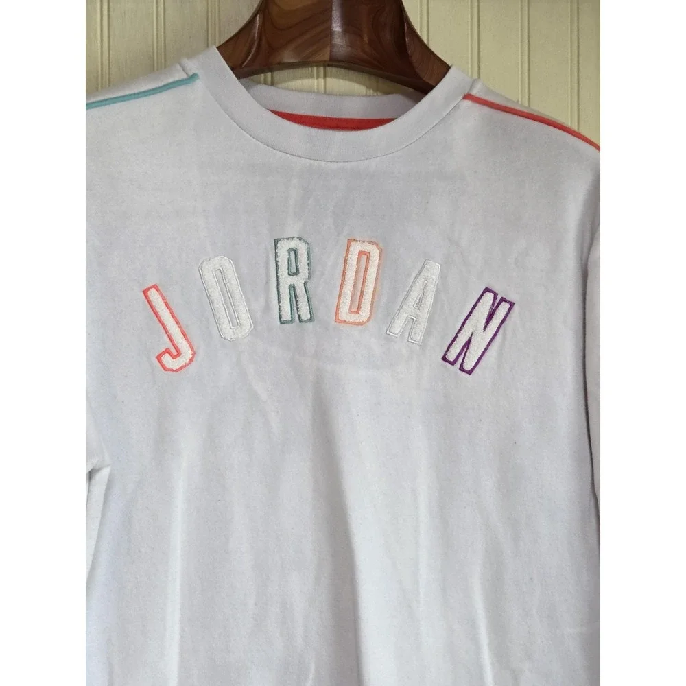 Jordan Sweatshirt Youth XL White Multicolor Jumpman Embroidered‎ Logo Crewneck